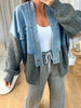VESTE EN JEANS PULL GRIS
