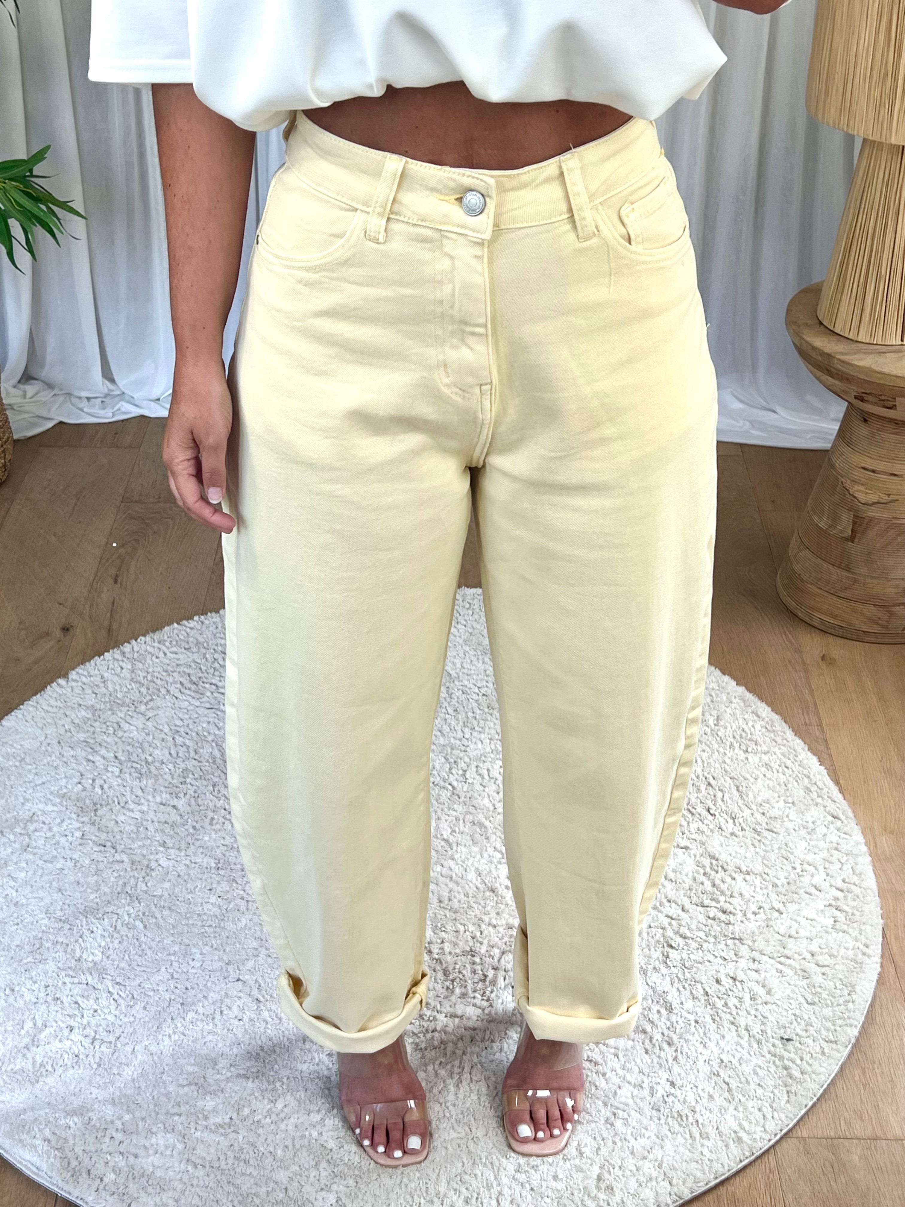 JEANS BARELL JAUNE