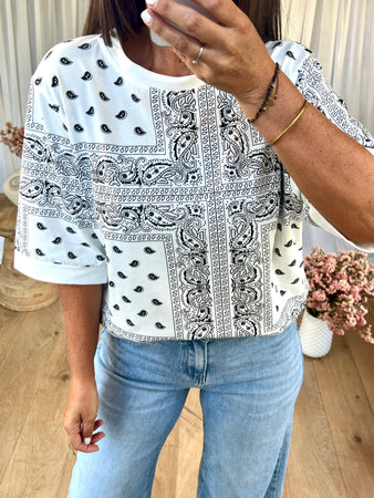 T-SHIRT BANDANA