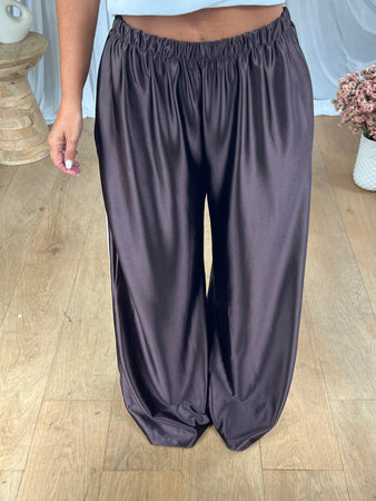 PANTALON SATINÉ JOGGER CHOCO