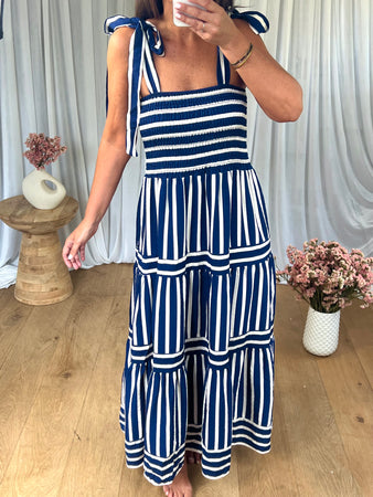 ROBE MANUELLA