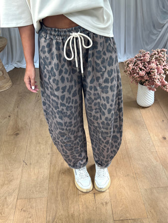PANTALON JOGGER BARREL LÉOPARD
