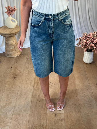 BERMUDA DENIM