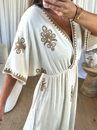 ROBE LAYA
