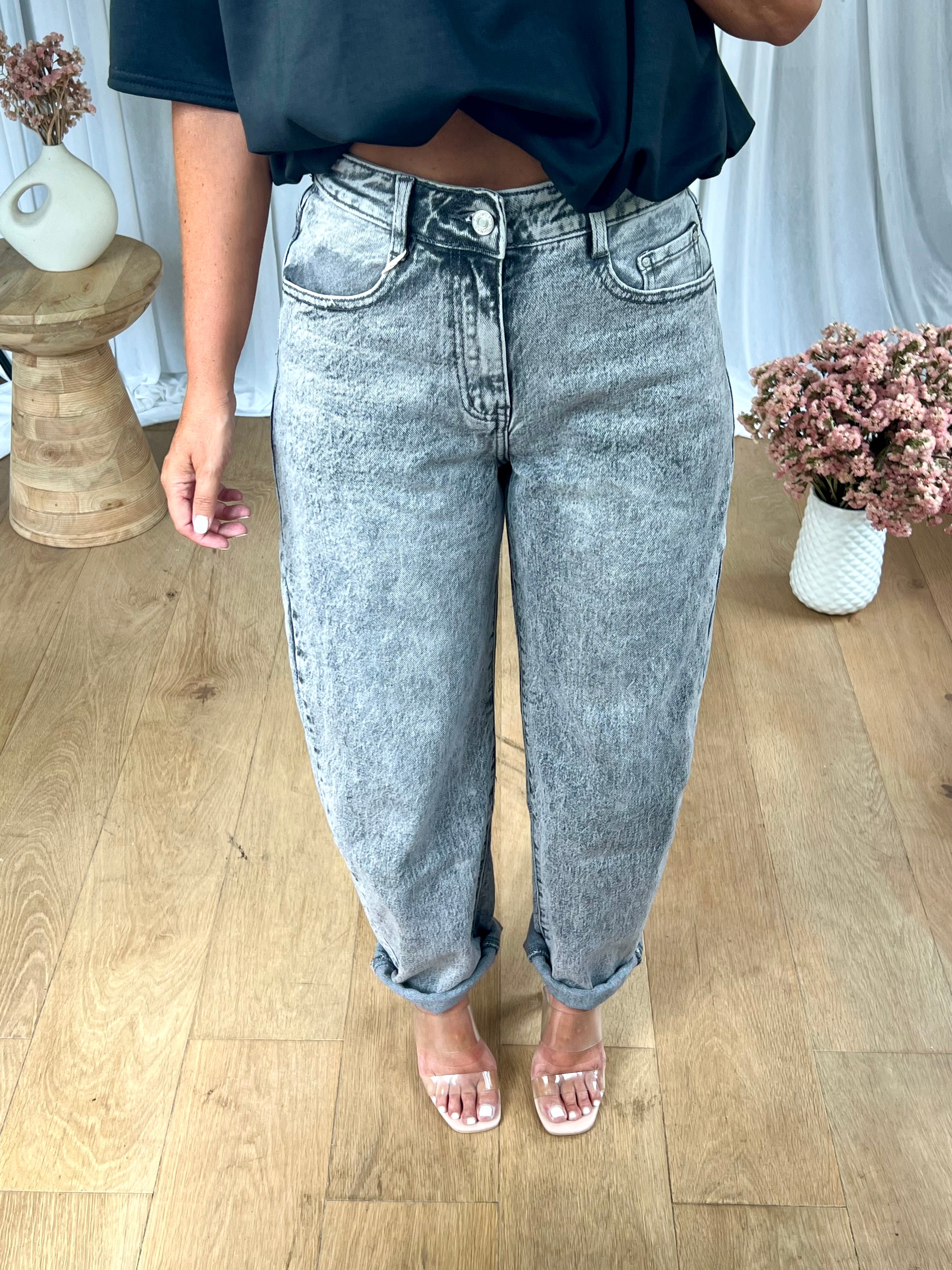 JEANS BARELL GRIS DÉLAVÉ