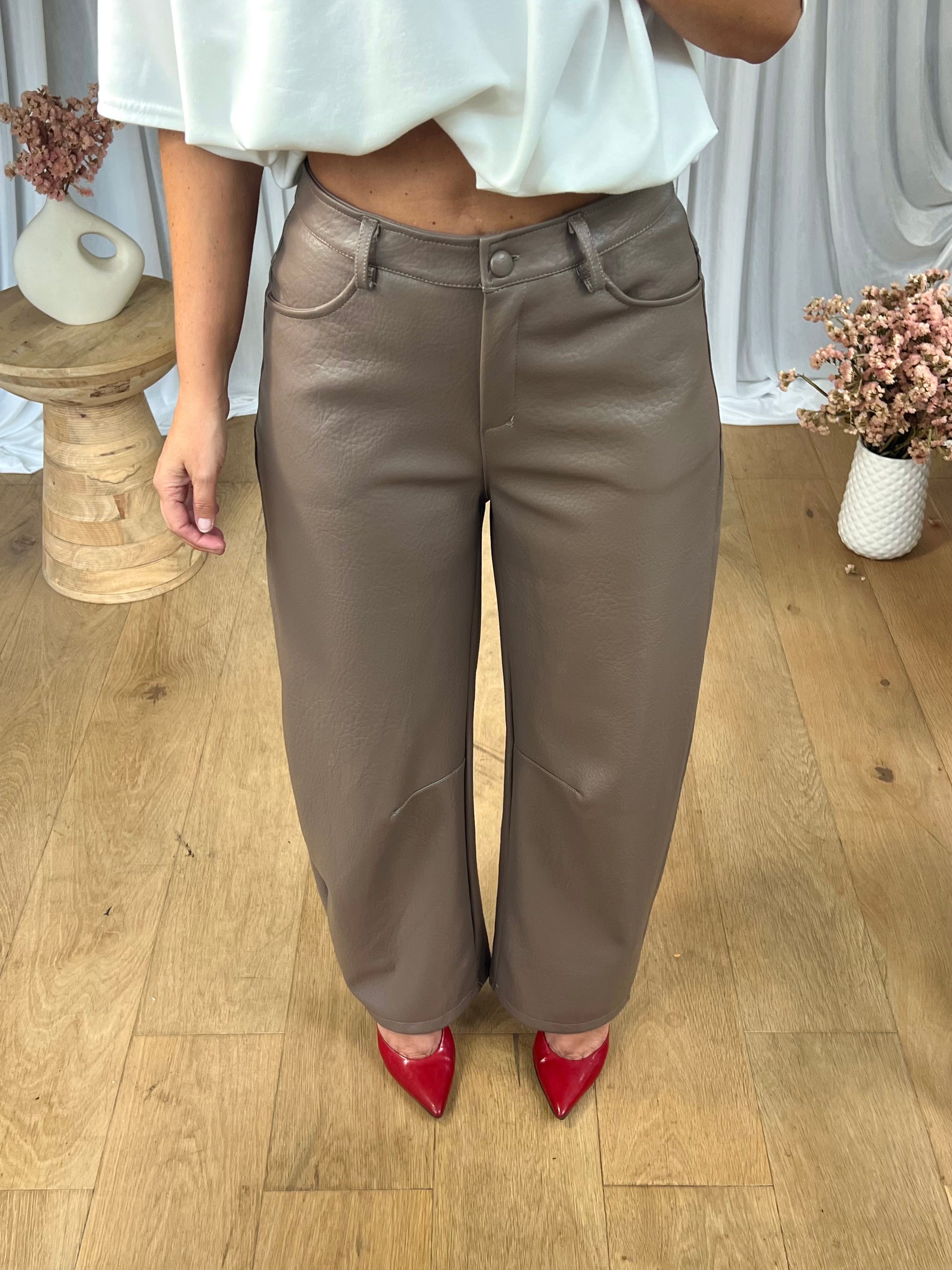 PANTALON SIMILI BARREL TAUPE