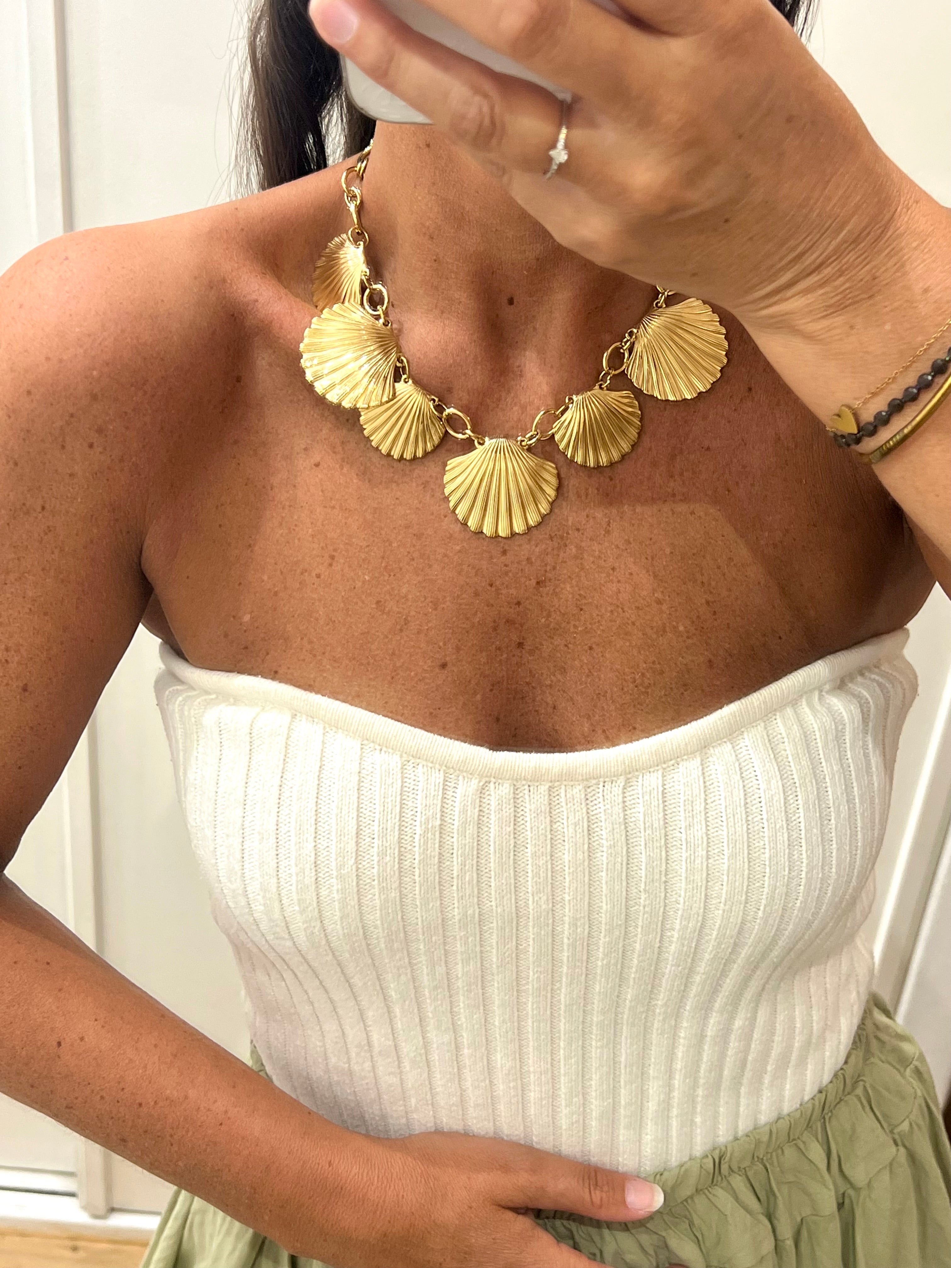 COLLIER COQUILLE