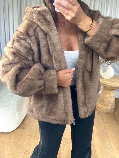 VESTE KAMILA CAPUCHE