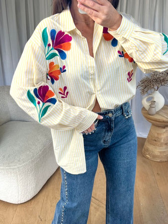 CHEMISE BRODÉE FLEURS JAUNE