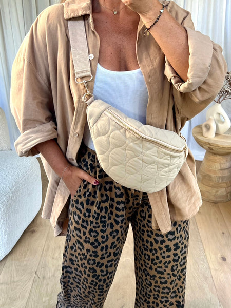 SAC BANANE MATELASSÉ ÉCRU