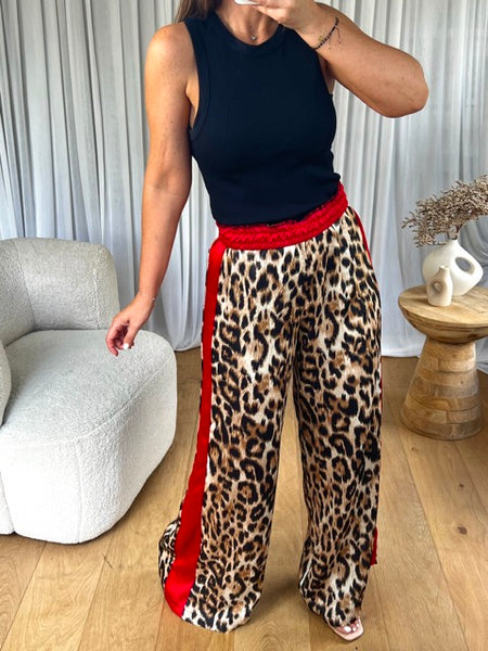 PANTALON LÉOPARD RED