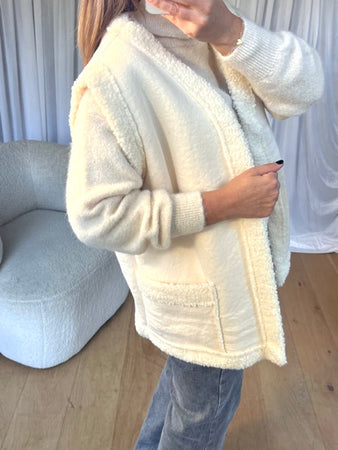 VESTE SANS MANCHES POLKA BLANC