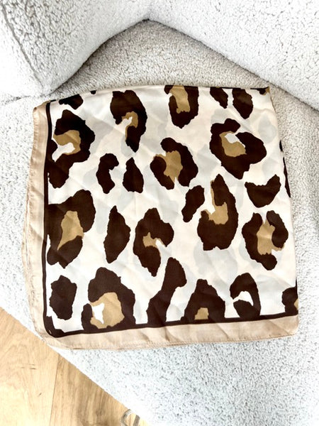 FOULARD LÉOPARD BEIGE