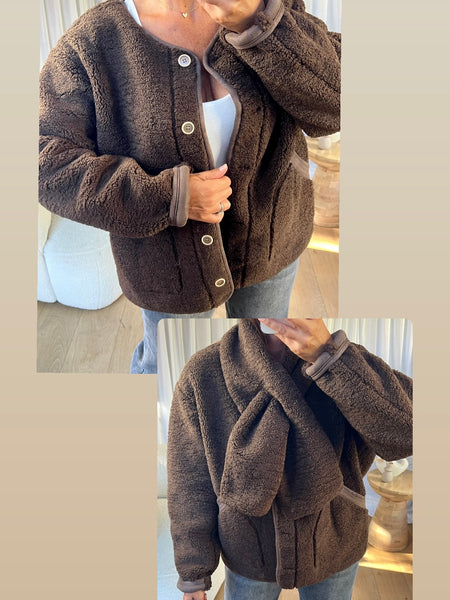 VESTE SHERPA ÉCHARPE CHOCO
