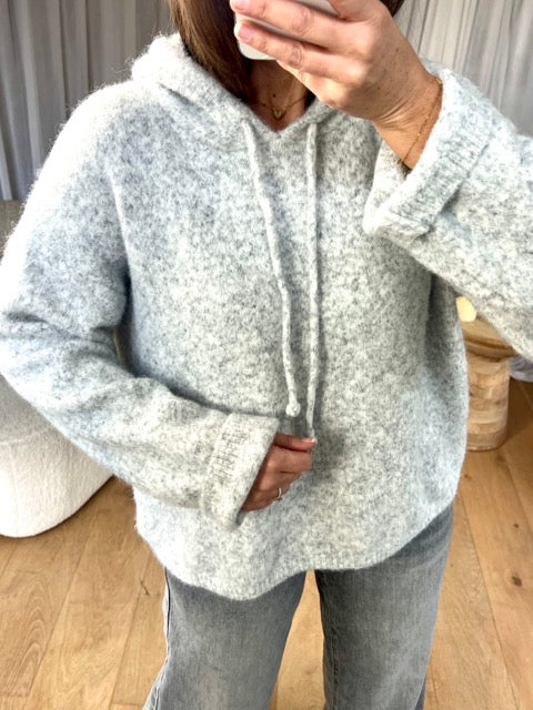 PULL CAPUCHE GRIS