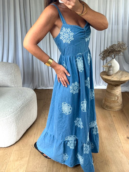 ROBE BRAD