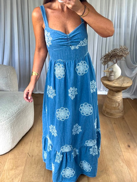 ROBE BRAD